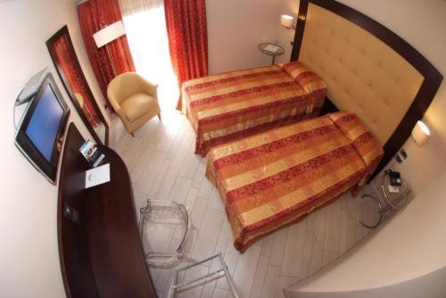 Hotel Touring Fiorano Modenese Kültér fotó